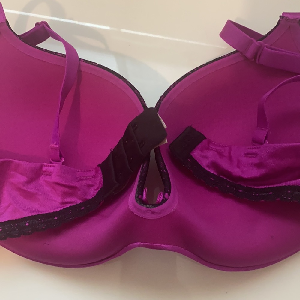 Bra 32DD - Picture 4 of 4